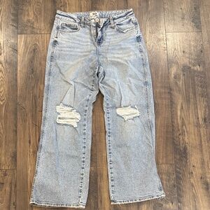 Wide Leg Distressed Jean